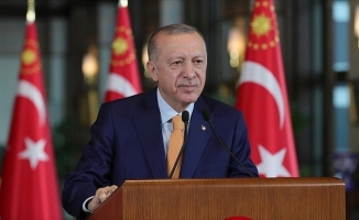 Cumhurbaşkanı Erdoğan: 15 Temmuz ruhunu yaşatacak, Türkiye aşkına durmadan çalışmaya devam edeceğiz
