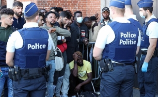 Belçika'da uluslararası koruma isteyen sığınmacılar sokaklarda kalıyor