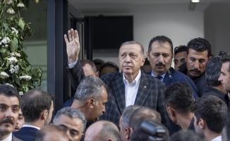 Cumhurbaşkanı Erdoğan, AK Parti Çorum İl Başkanlığı'nı ziyaret etti