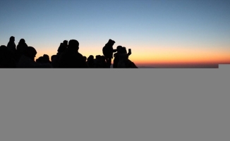 Dünya mirası Nemrut'u hafta sonu 1000 kişi ziyaret etti
