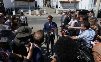 Fransa Cumhurbaşkanı Macron, Cezayir'de hakaret ve protestolara maruz kaldı