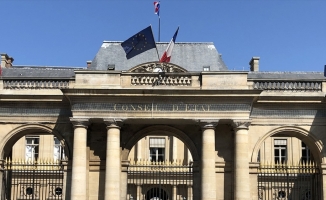 Fransa'da Danıştay, imamın sınır dışı edilmesini askıya alan mahkeme kararını bozdu