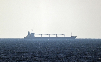 Odessa'dan gelen kuru yük gemisi Razoni İstanbul Boğazı Karadeniz girişine ulaştı