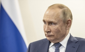 Putin: Yaratılan sorunlara rağmen petrol ve gaz gelirlerimiz artıyor