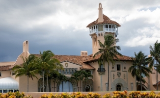 Trump'ın Florida'daki evinden 700 sayfalık 'gizli belge' çıkmış