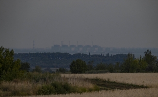 Ukrayna: Rusya, Zaporijya Nükleer Santrali çevresindeki yerleşim alanlarını bombaladı