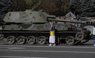Ukrayna'da 31. Bağımsızlık Günü savaşın gölgesinde geçiyor