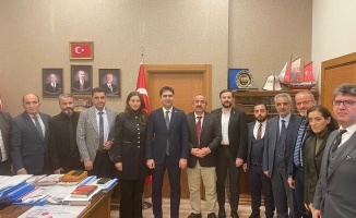 AYD Yönetimi MHP Genel Başkan Yardımcısı Özdemir'i Ziyaret Etti