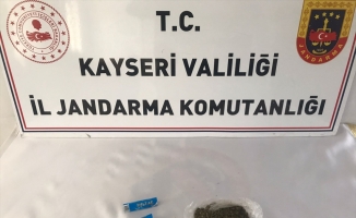 Kayseri'de baca deliğinde uyuşturucu madde ele geçirildi