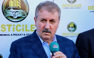 BBP Genel Başkanı Destici, Eskişehir'de gazetecilere açıklamada bulundu:
