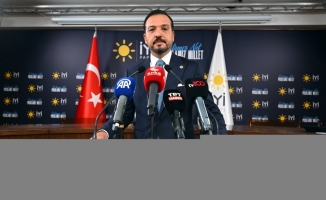 İYİ Parti Sözcüsü Zorlu, basın toplantısı düzenledi: