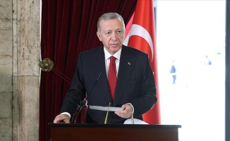 Cumhurbaşkanı Erdoğan: “Cumhuriyet'imizi yeni asrına hazırlamanın gayreti içindeyiz“