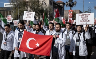 Ankara'da sağlık çalışanları Gazze için 