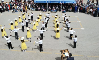 Çubuk'ta 23 Nisan törenleri düzenlendi